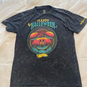 Halloween 2023 Disney T-shirt (size medium)